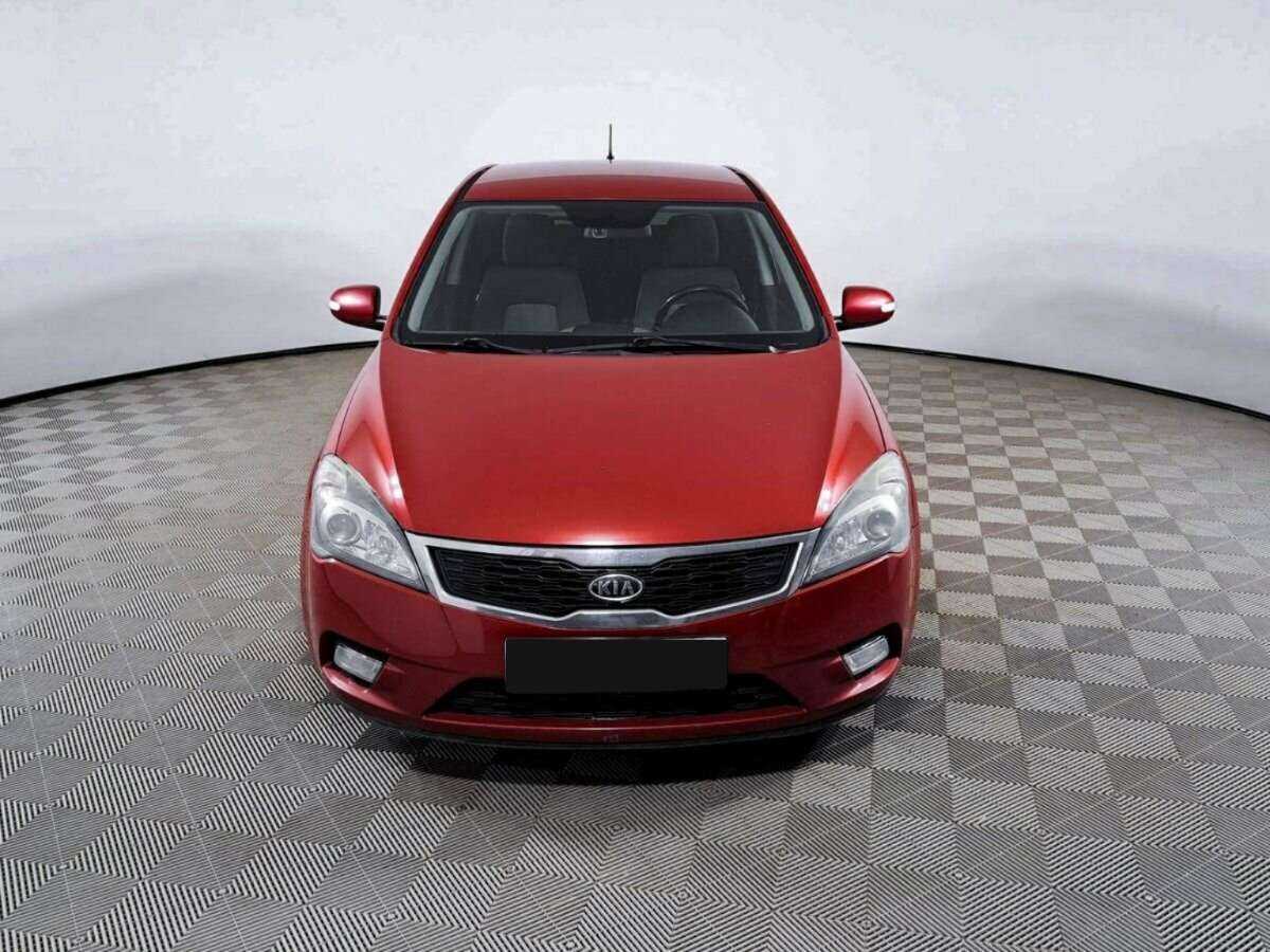 Kia Ceed с пробегом — 2010 год. Фото: #1
