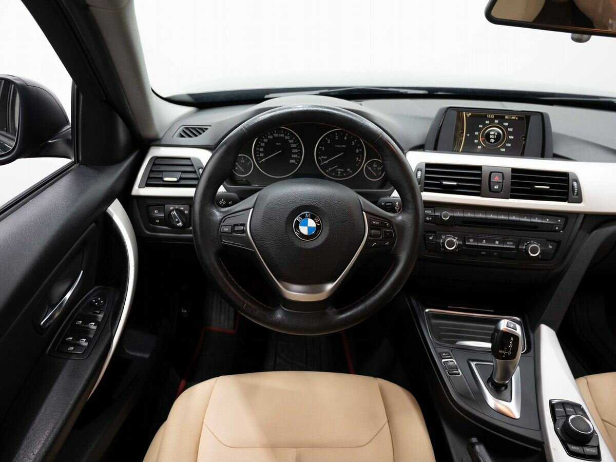 BMW 3 серии с пробегом — 2014 год. Фото: #13
