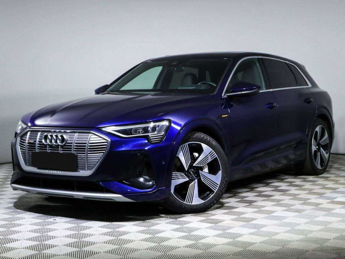 Audi e-tron с пробегом — 2020 год. Посмотреть фото