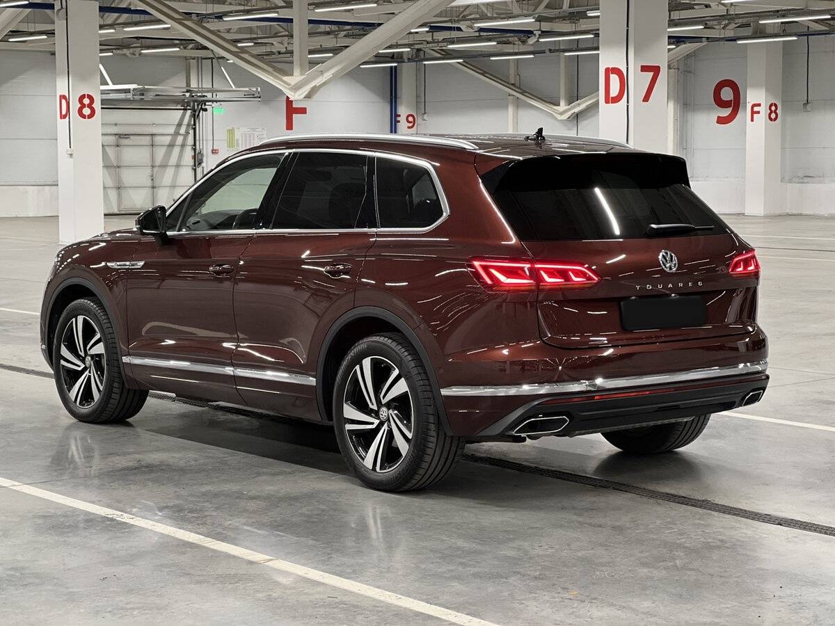 Volkswagen Touareg с пробегом — 2020 год. Фото: #6