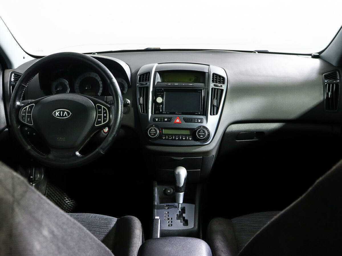 Kia Ceed с пробегом — 2008 год. Фото: #9