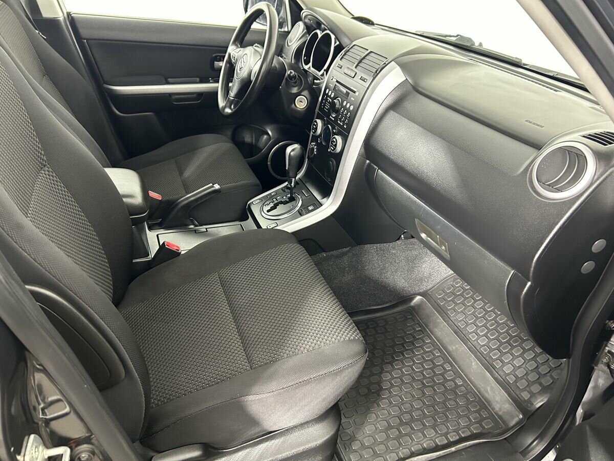Suzuki Grand Vitara с пробегом — 2010 год. Фото: #13
