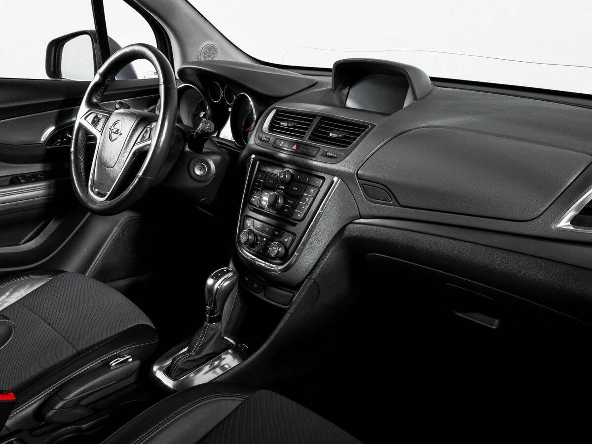 Opel Mokka с пробегом — 2013 год. Фото: #8