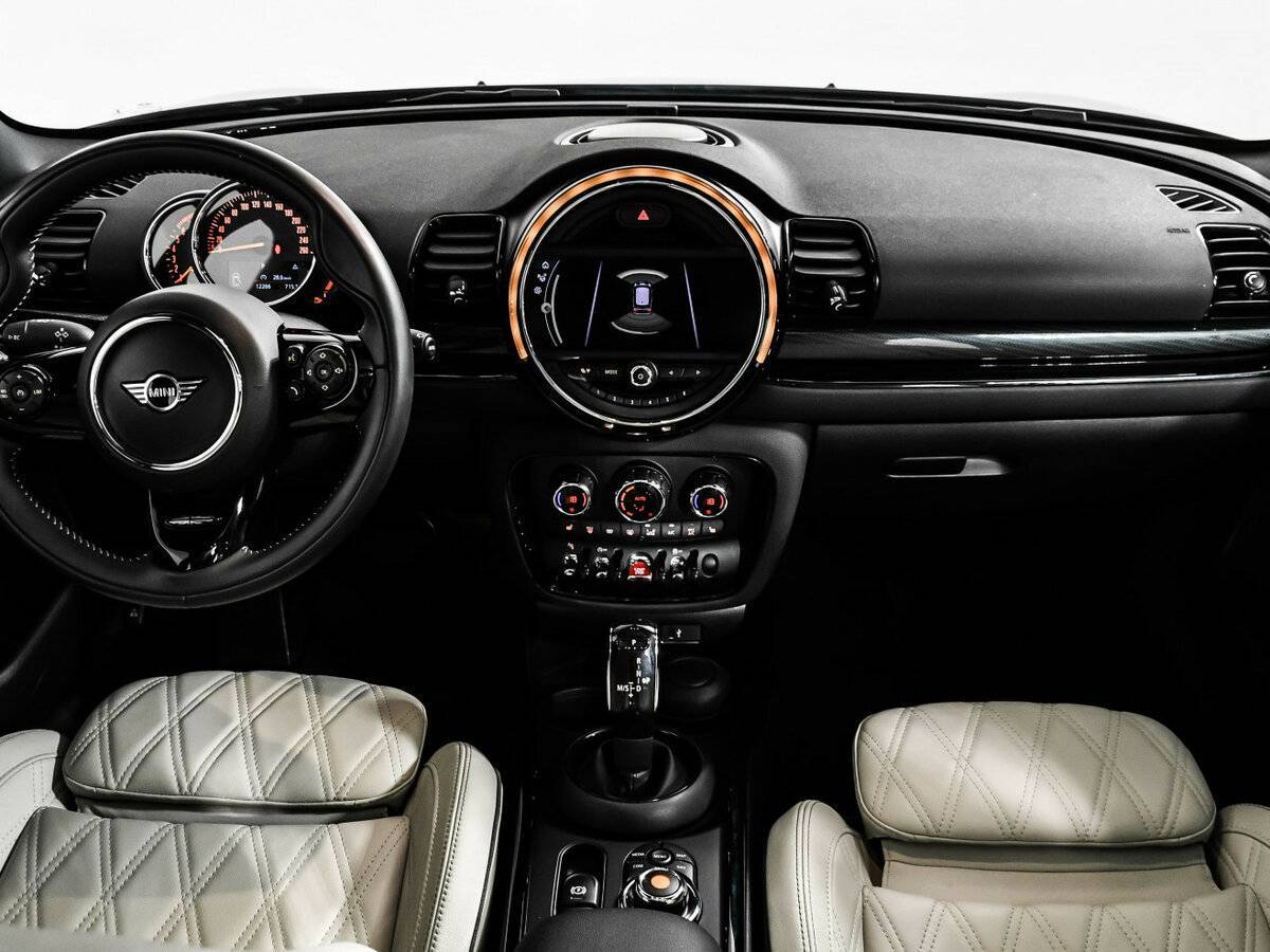 Mini Clubman с пробегом — 2020 год. Фото: #10