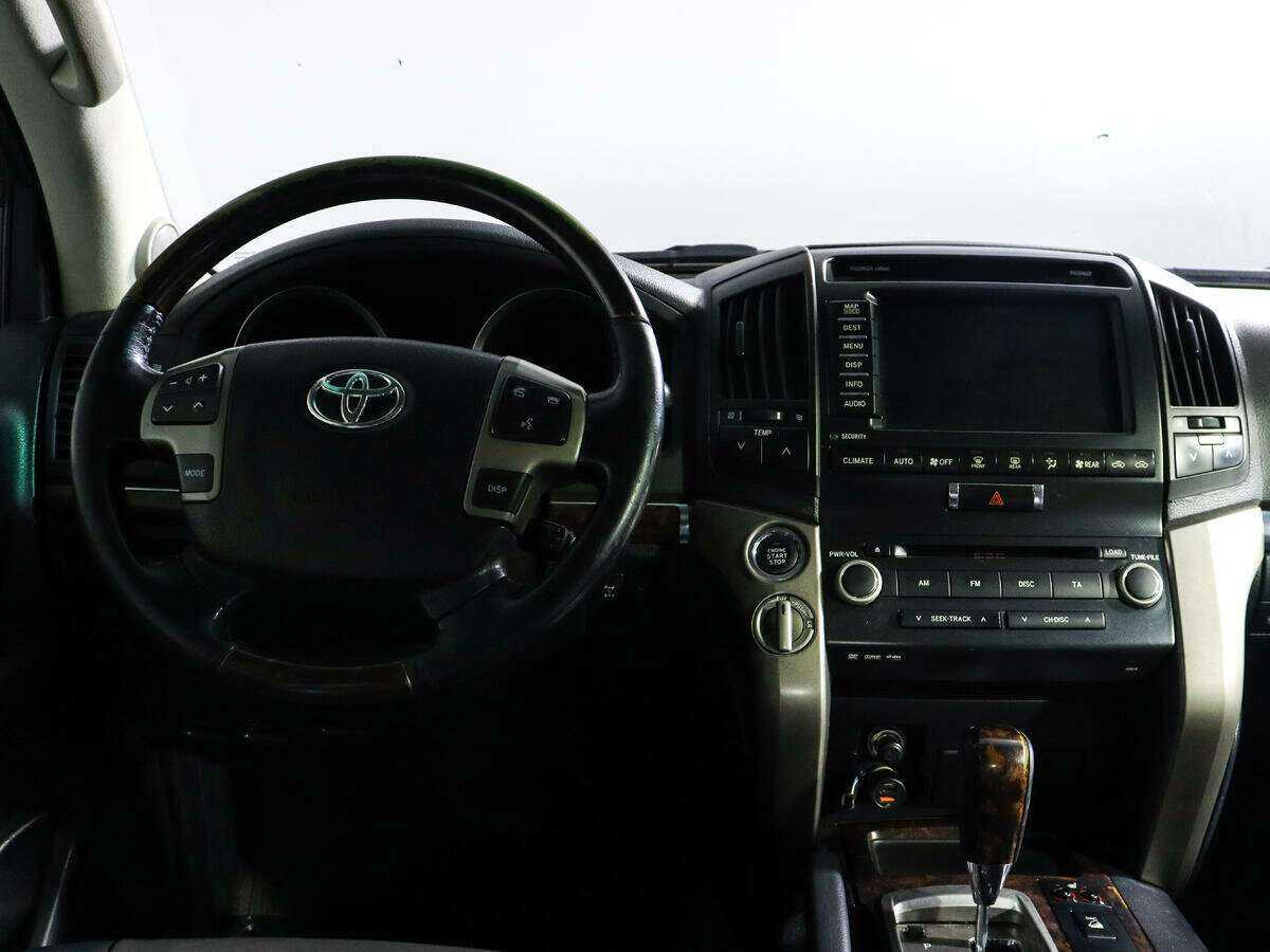 Toyota Land Cruiser с пробегом — 2008 год. Фото: #8