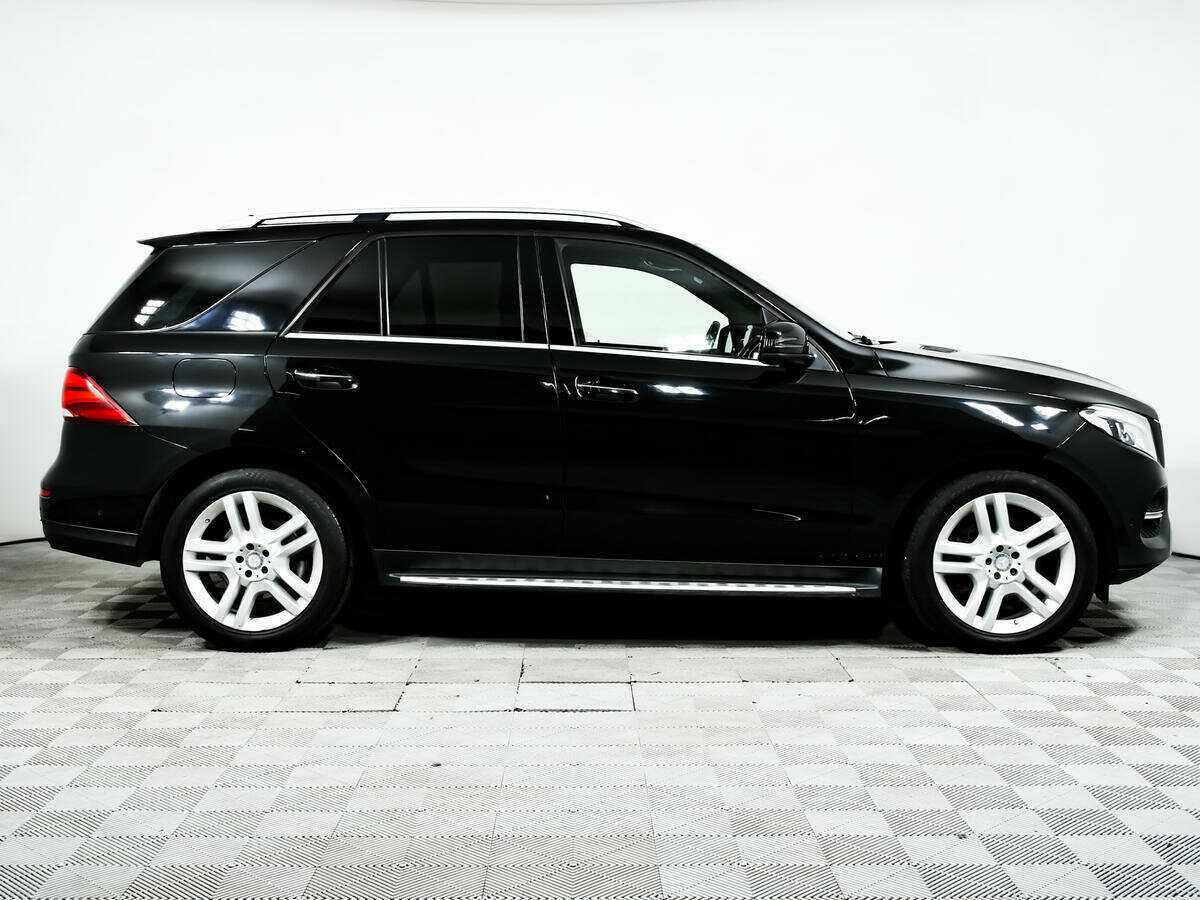Mercedes-Benz GLE с пробегом — 2016 год. Фото: #3