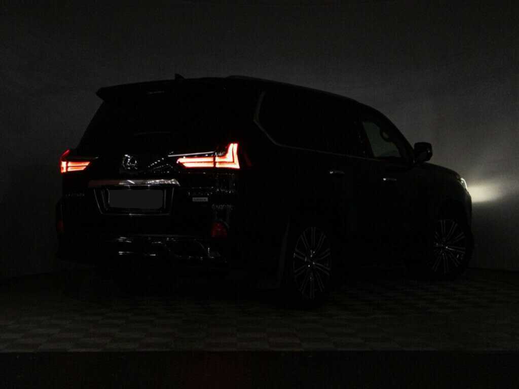 Lexus LX с пробегом — 2018 год. Фото: #32