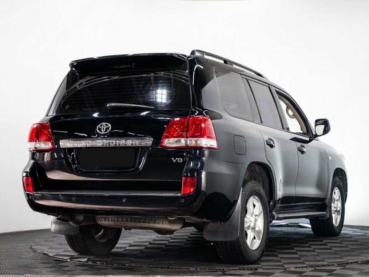 Toyota Land Cruiser с пробегом — 2011 год. Фото: #3