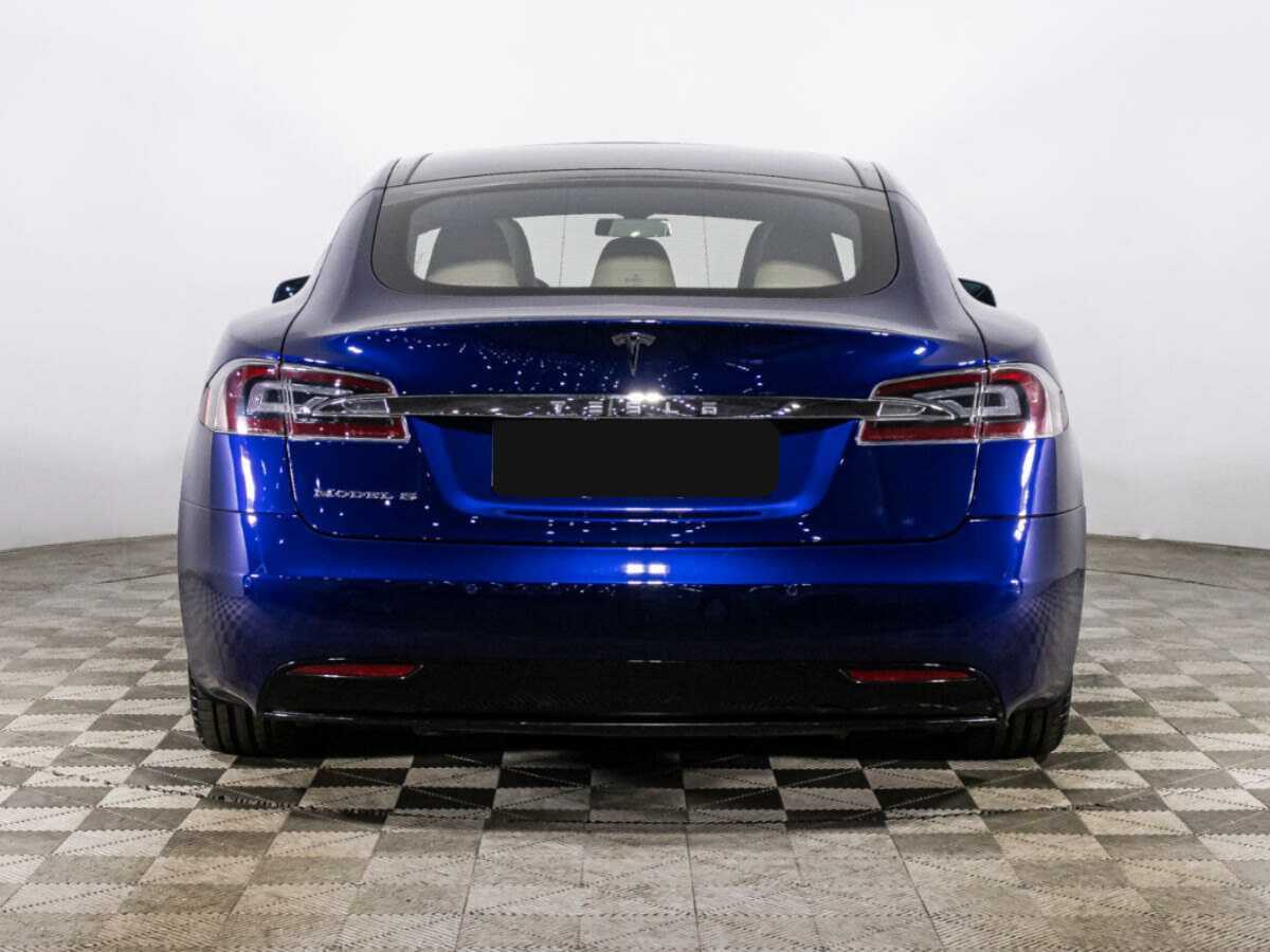 Tesla Model S с пробегом — 2016 год. Фото: #5