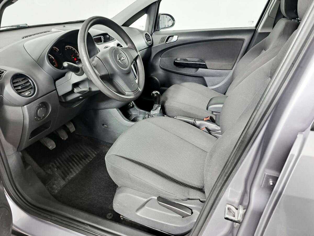 Opel Corsa с пробегом — 2006 год. Фото: #11