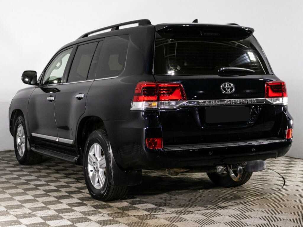 Toyota Land Cruiser с пробегом — 2015 год. Фото: #6
