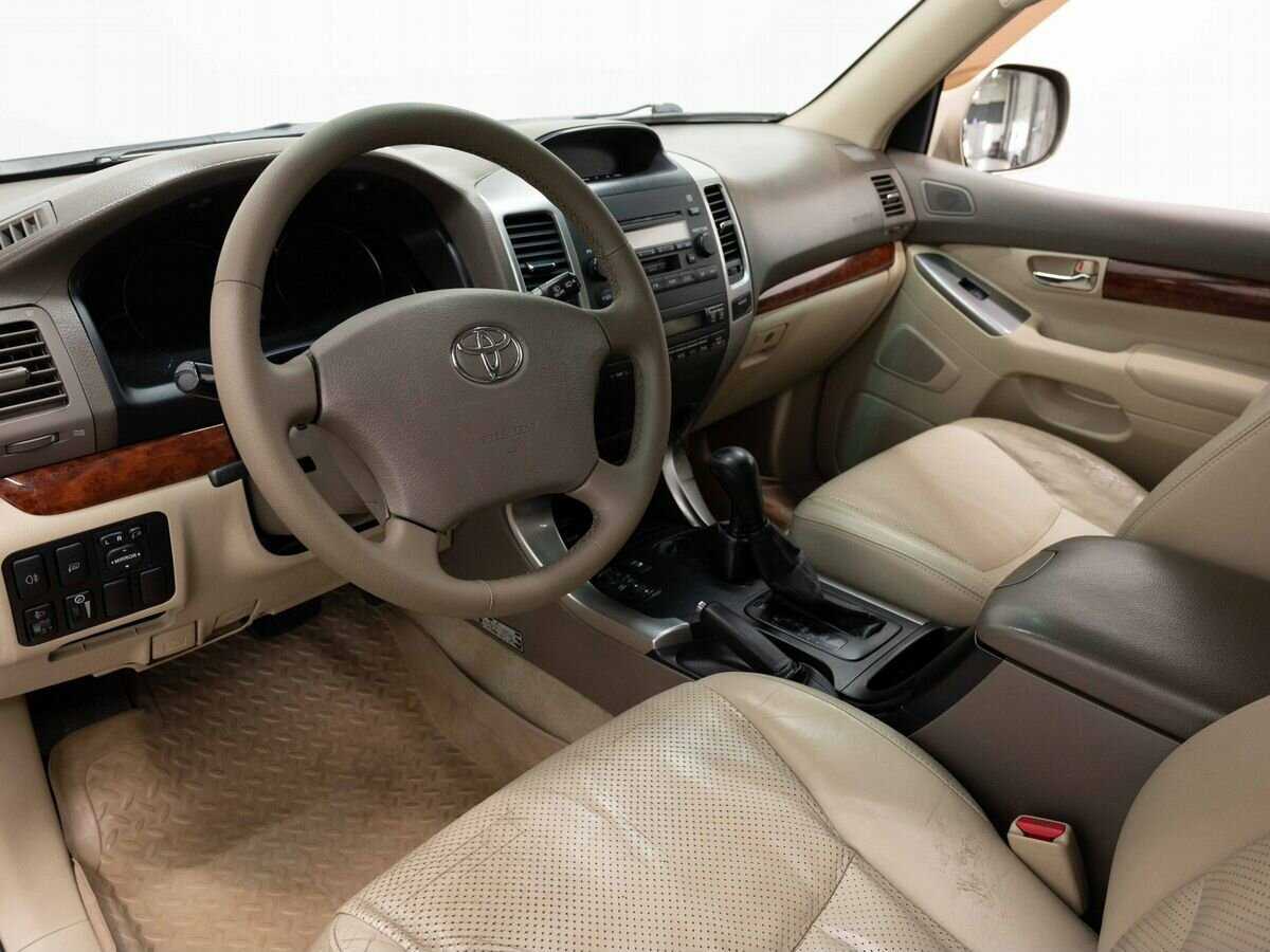 Toyota Land Cruiser Prado с пробегом — 2005 год. Фото: #6