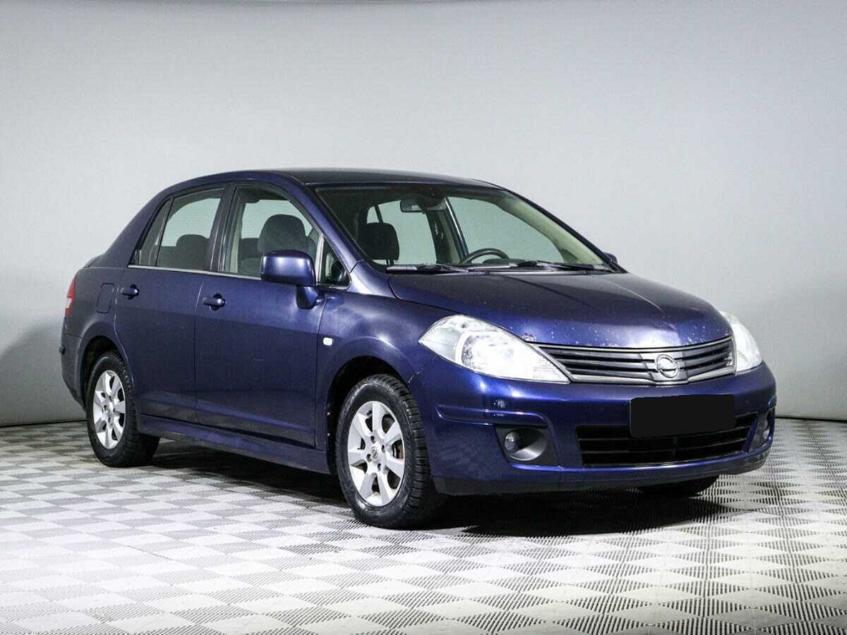 Nissan Tiida с пробегом — 2011 год. Фото: #2