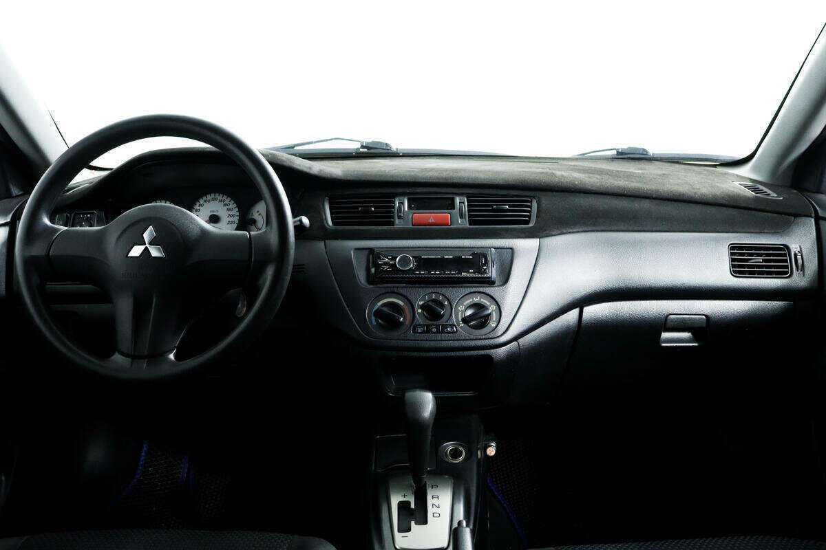 Mitsubishi Lancer с пробегом — 2007 год. Фото: #10