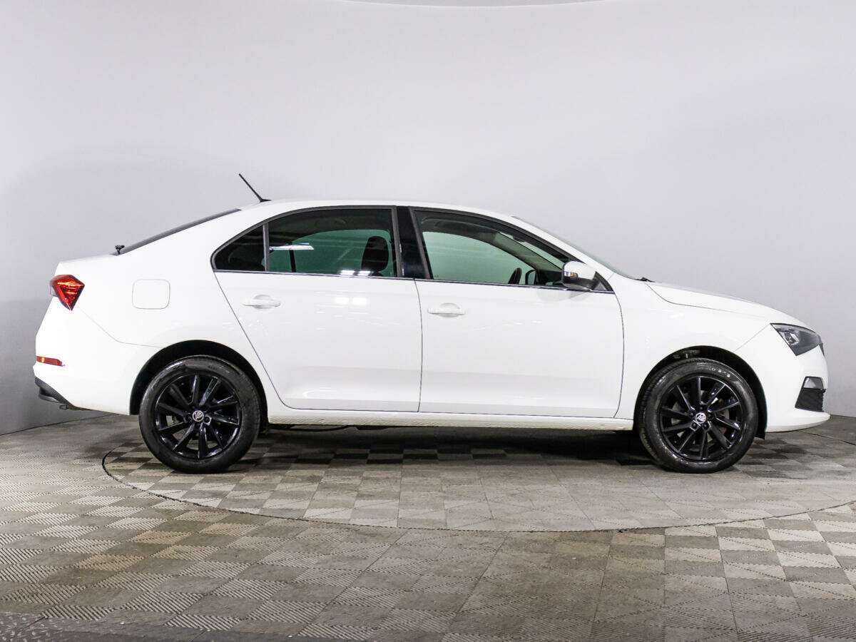 Skoda Rapid с пробегом — 2020 год. Фото: #3