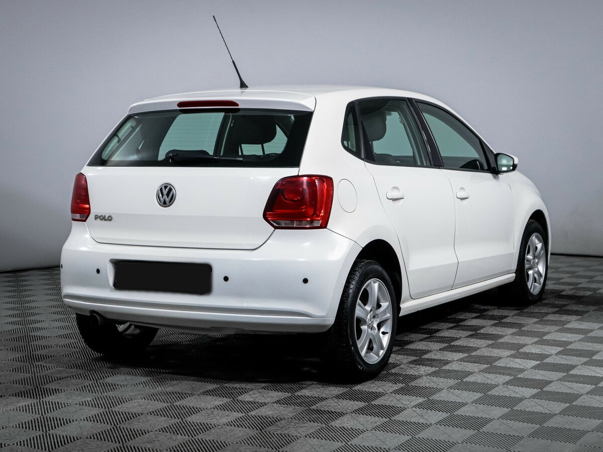 Volkswagen Polo с пробегом — 2011 год. Фото: #3