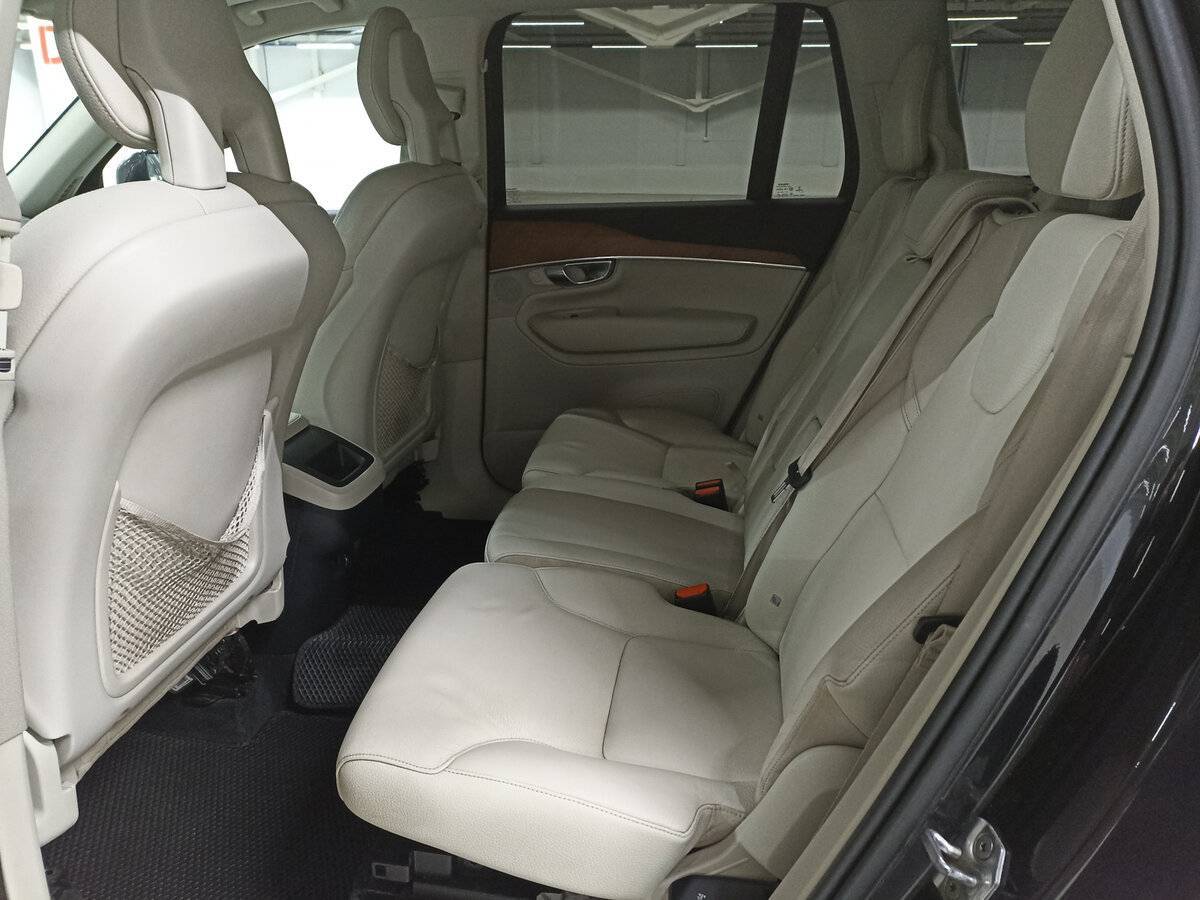 Volvo XC90 с пробегом — 2016 год. Фото: #11