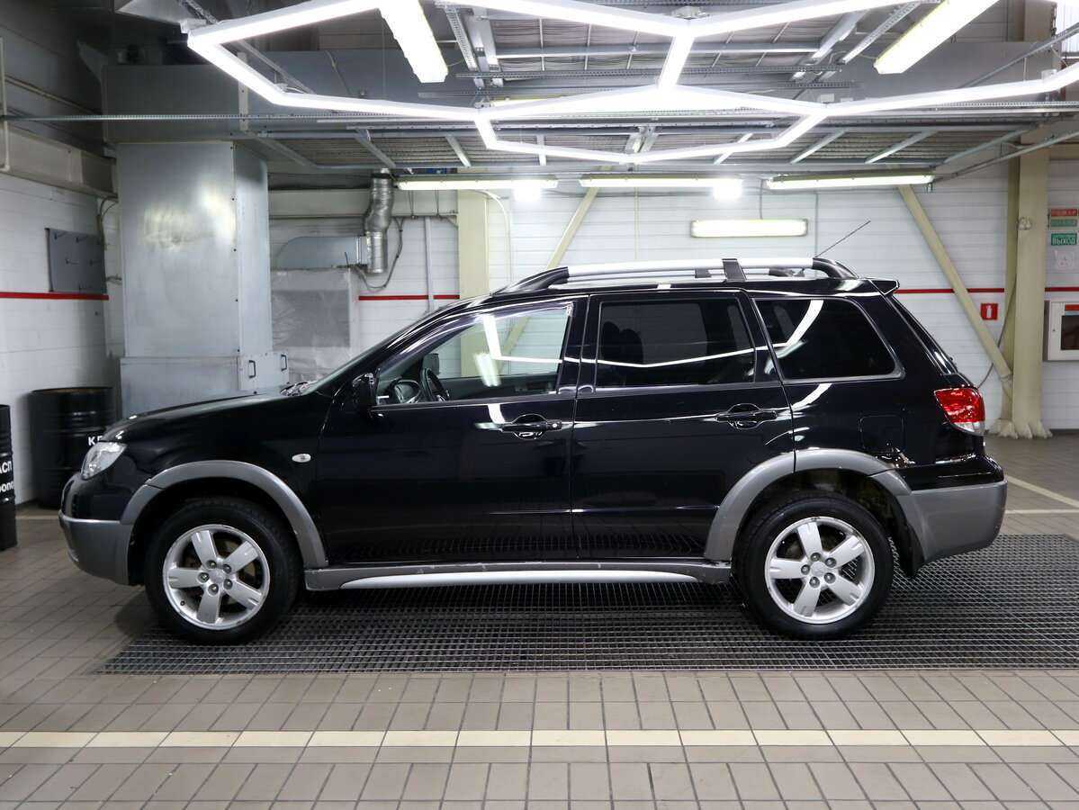 Mitsubishi Outlander с пробегом — 2005 год. Фото: #4