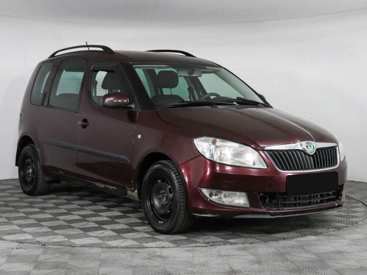 Skoda Roomster с пробегом — 2012 год. Фото: #1