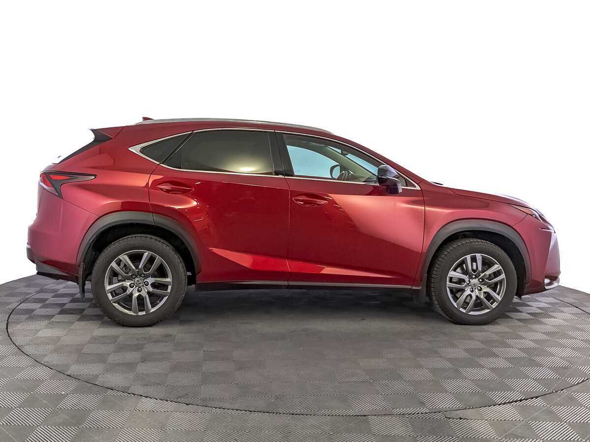 Lexus NX с пробегом — 2016 год. Фото: #3