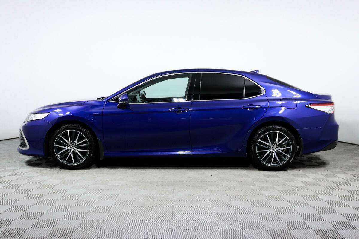 Toyota Camry с пробегом — 2021 год. Фото: #7