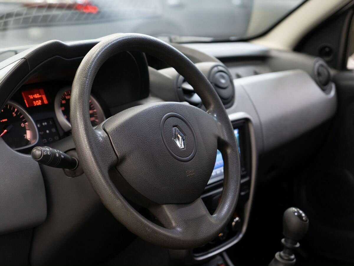 Renault Duster с пробегом — 2012 год. Фото: #4