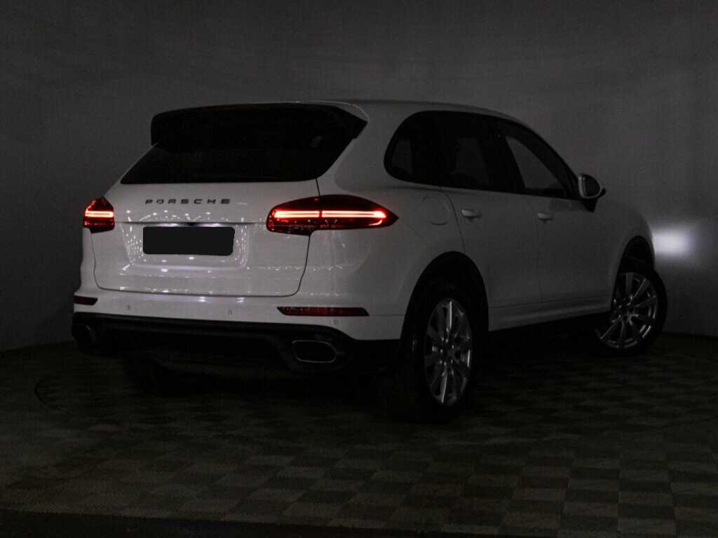Porsche Cayenne с пробегом — 2015 год. Фото: #23