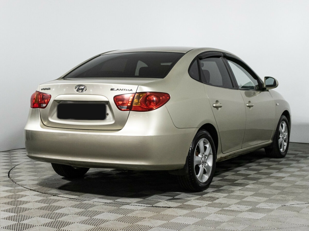 Hyundai Elantra с пробегом — 2007 год. Фото: #4