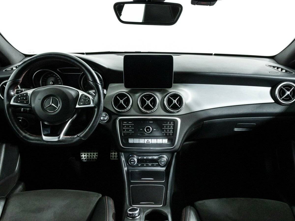 Mercedes-Benz CLA с пробегом — 2018 год. Фото: #12