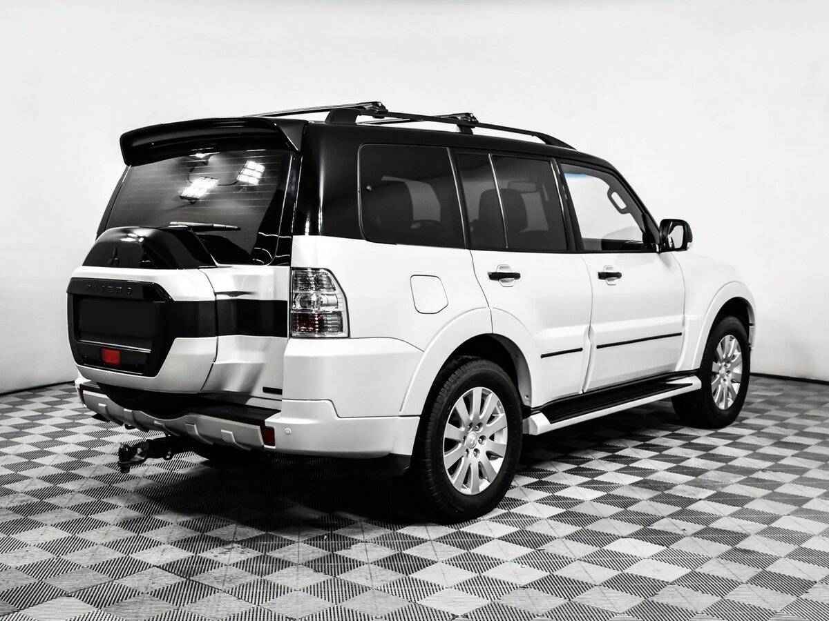 Mitsubishi Pajero с пробегом — 2019 год. Фото: #4