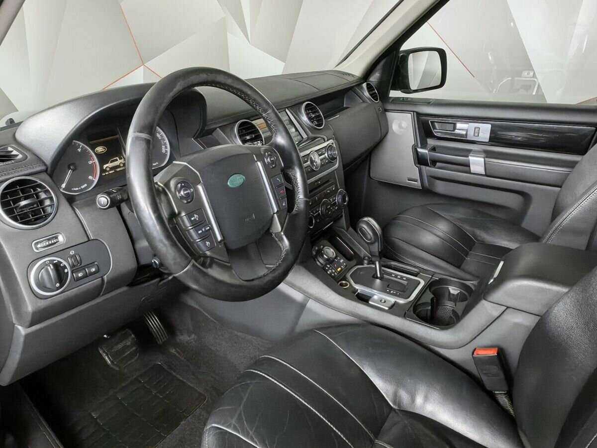 Land Rover Discovery с пробегом — 2010 год. Фото: #13
