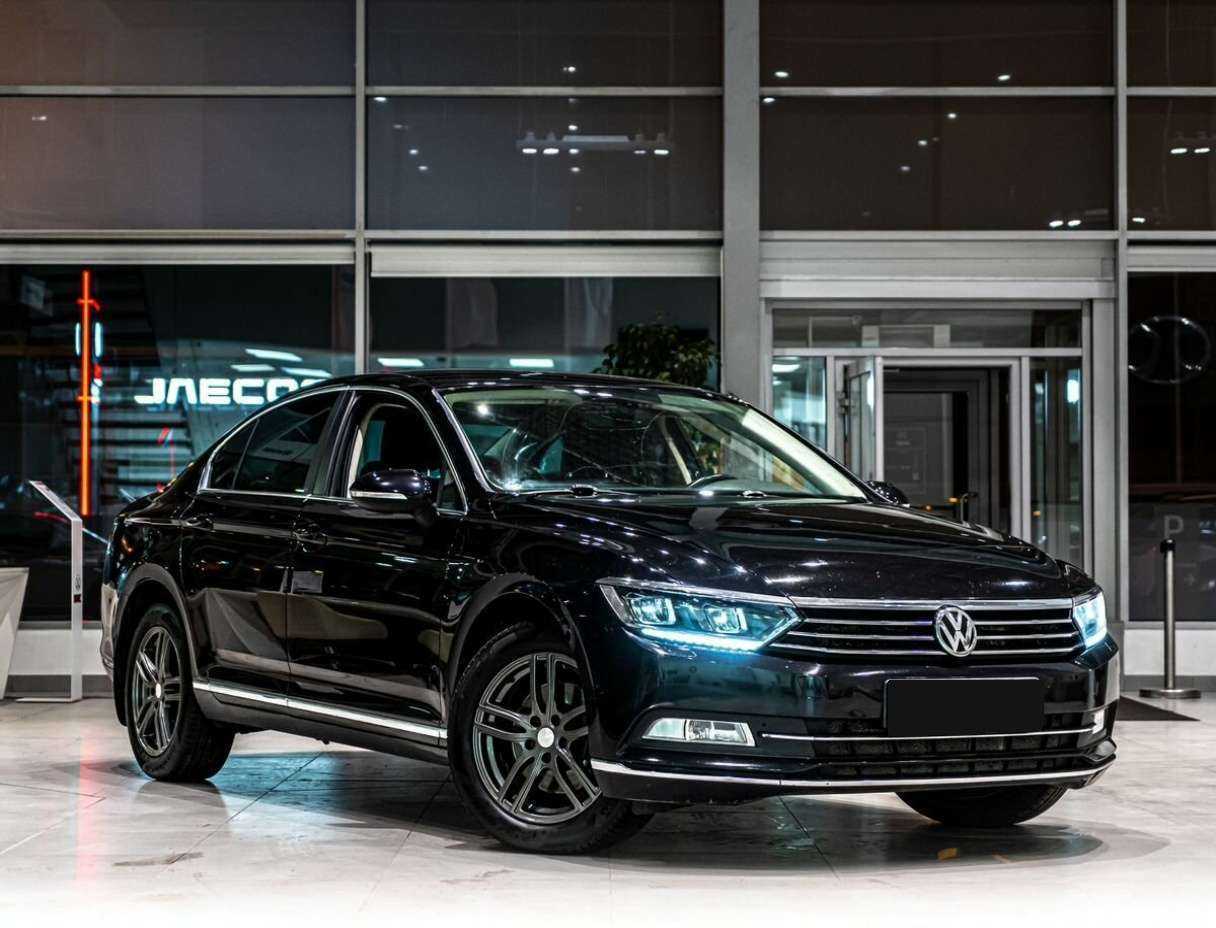 Volkswagen Passat с пробегом — 2017 год. Фото: #1