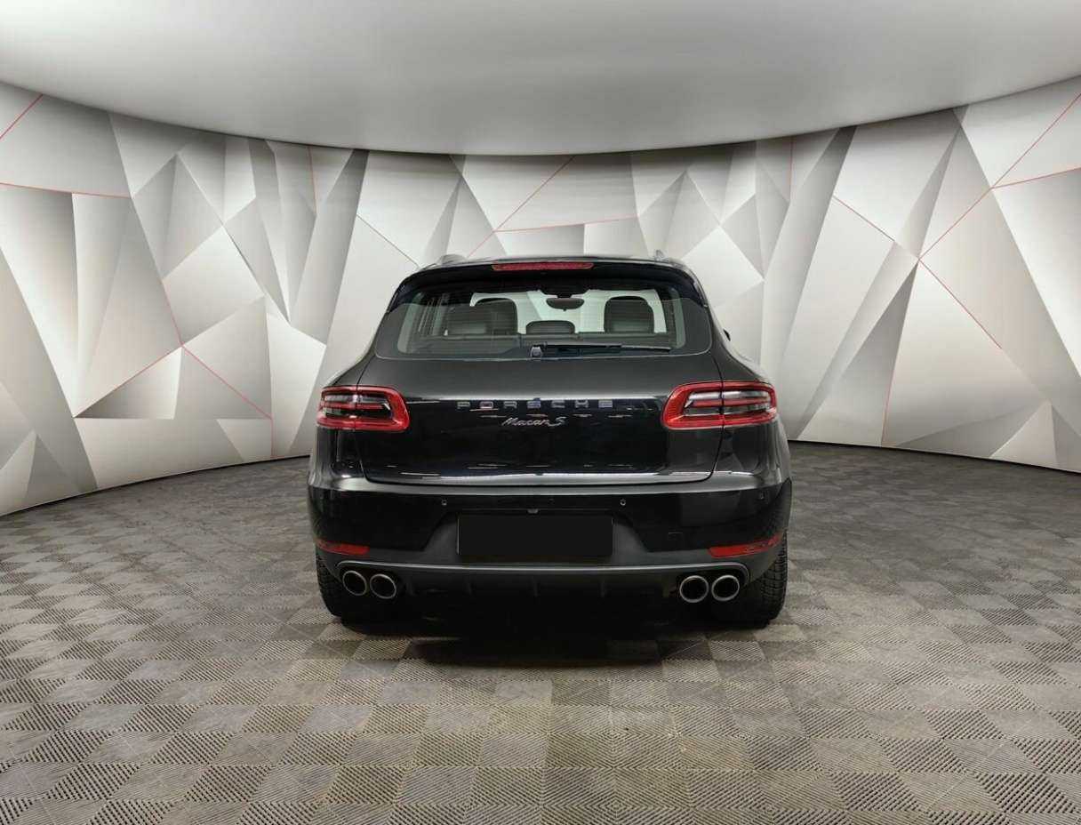 Porsche Macan с пробегом — 2014 год. Фото: #7