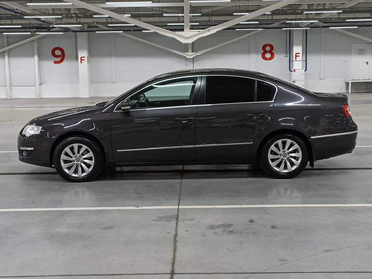 Volkswagen Passat с пробегом — 2010 год. Фото: #7