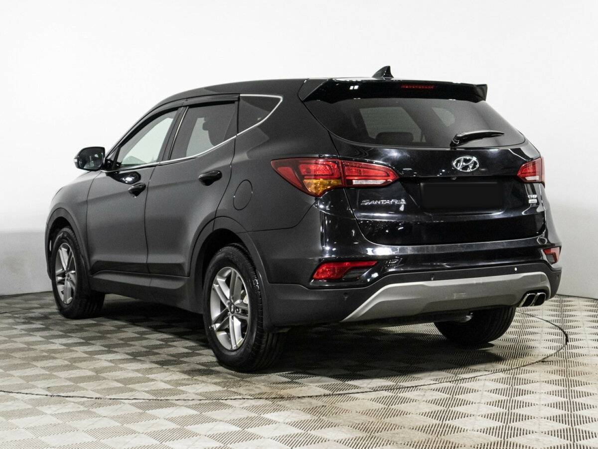 Hyundai Santa Fe с пробегом — 2017 год. Фото: #6