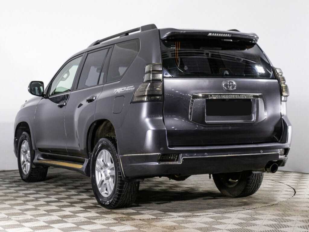 Toyota Land Cruiser Prado с пробегом — 2011 год. Фото: #5