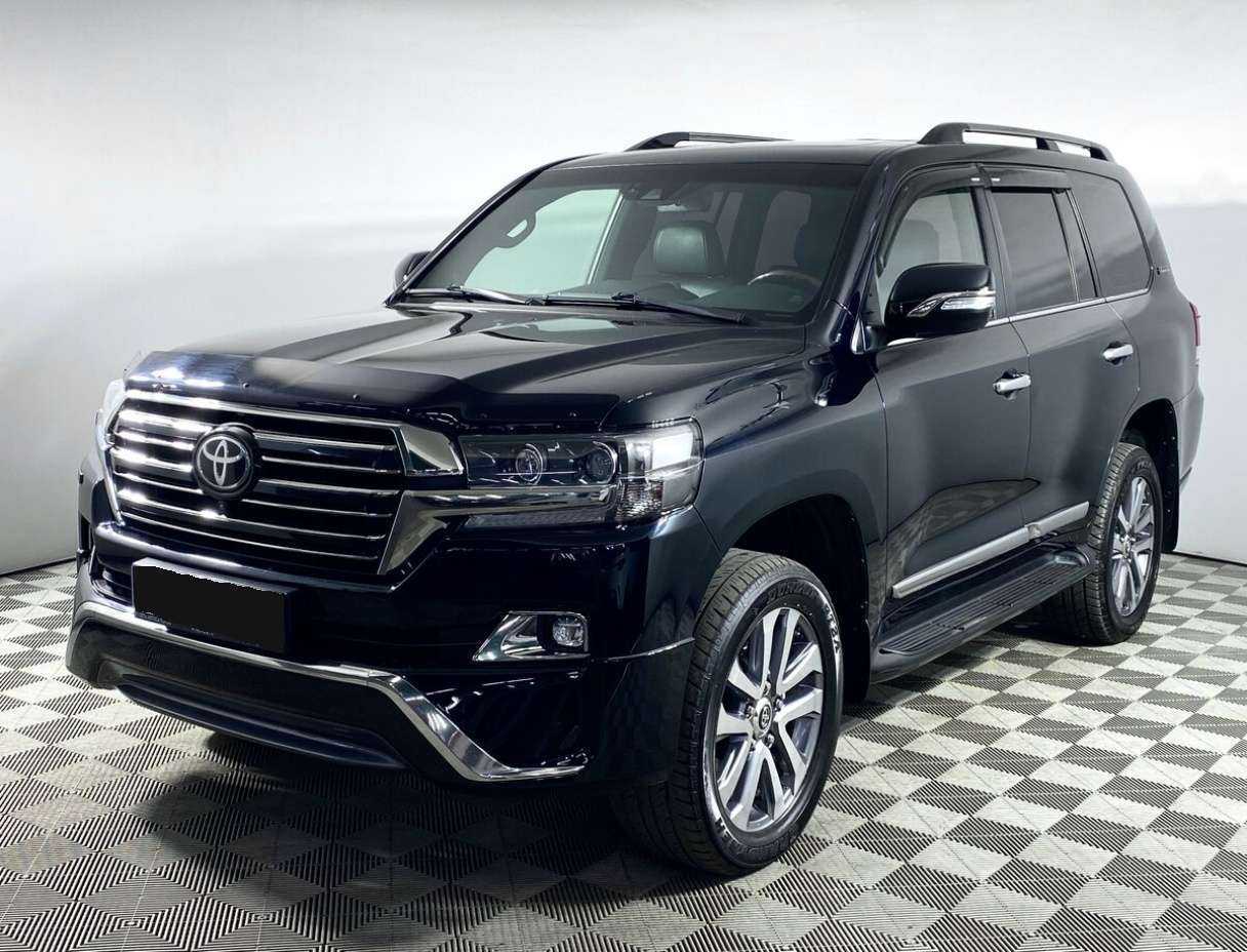 Toyota Land Cruiser с пробегом — 2017 год. Фото: #0