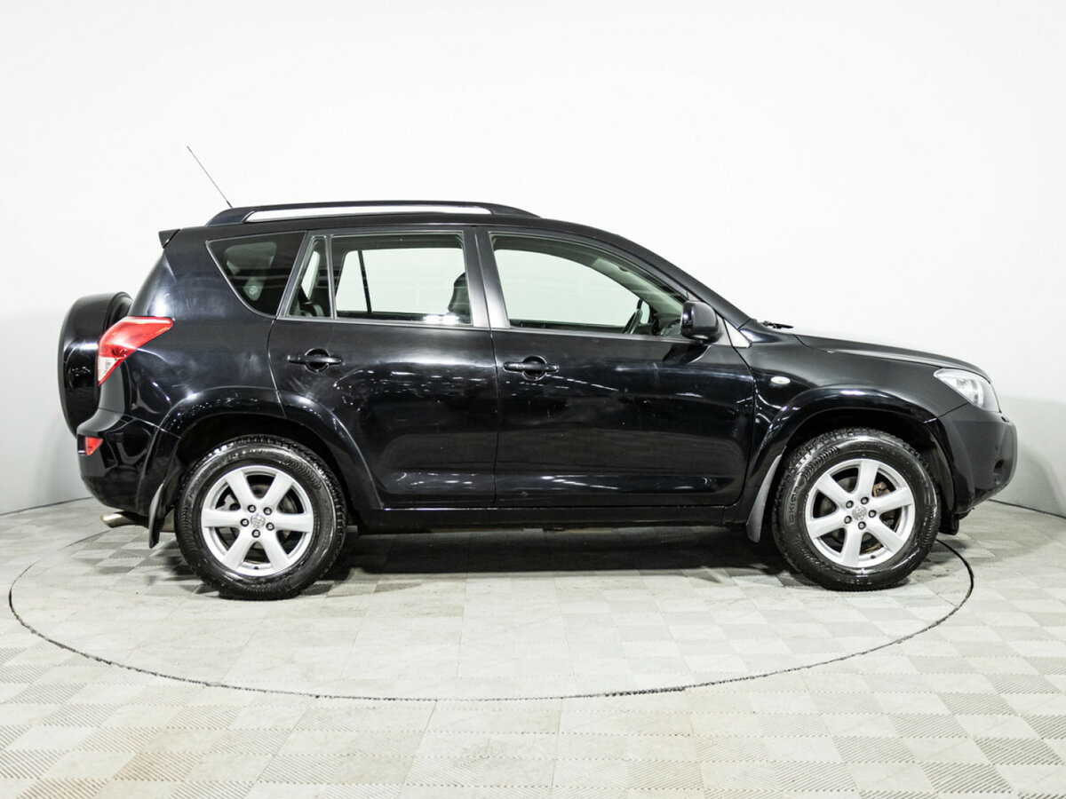 Toyota RAV4 с пробегом — 2007 год. Фото: #3