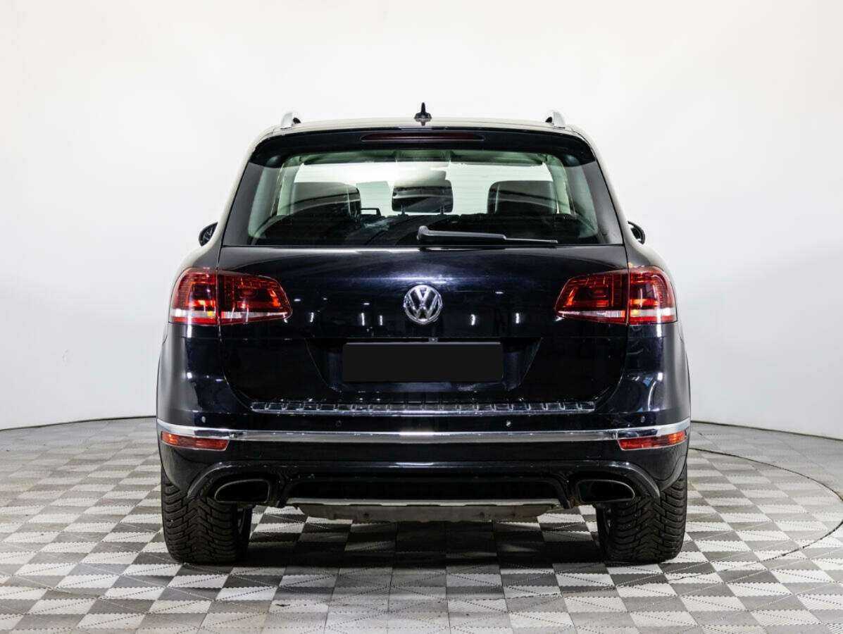Volkswagen Touareg с пробегом — 2017 год. Фото: #4