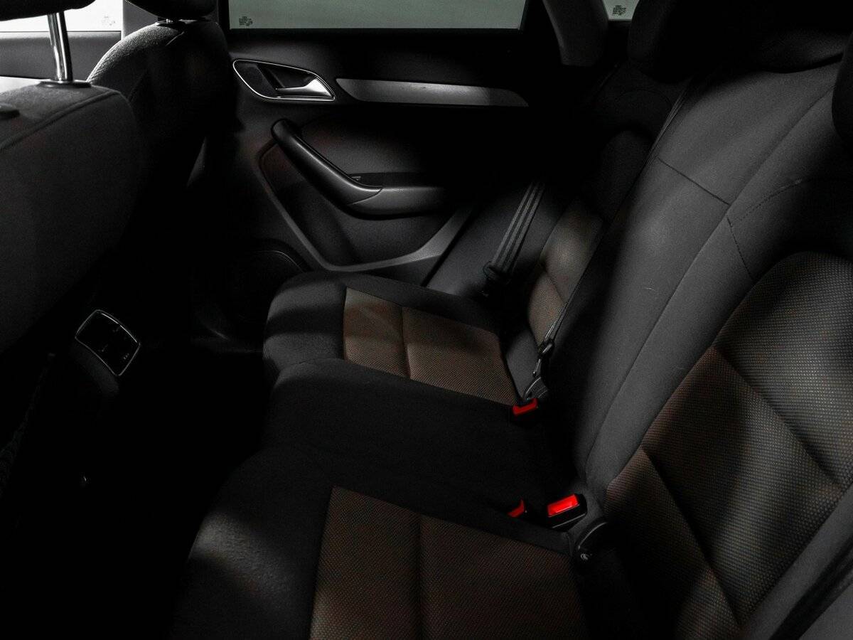 Audi Q3 с пробегом — 2013 год. Фото: #9