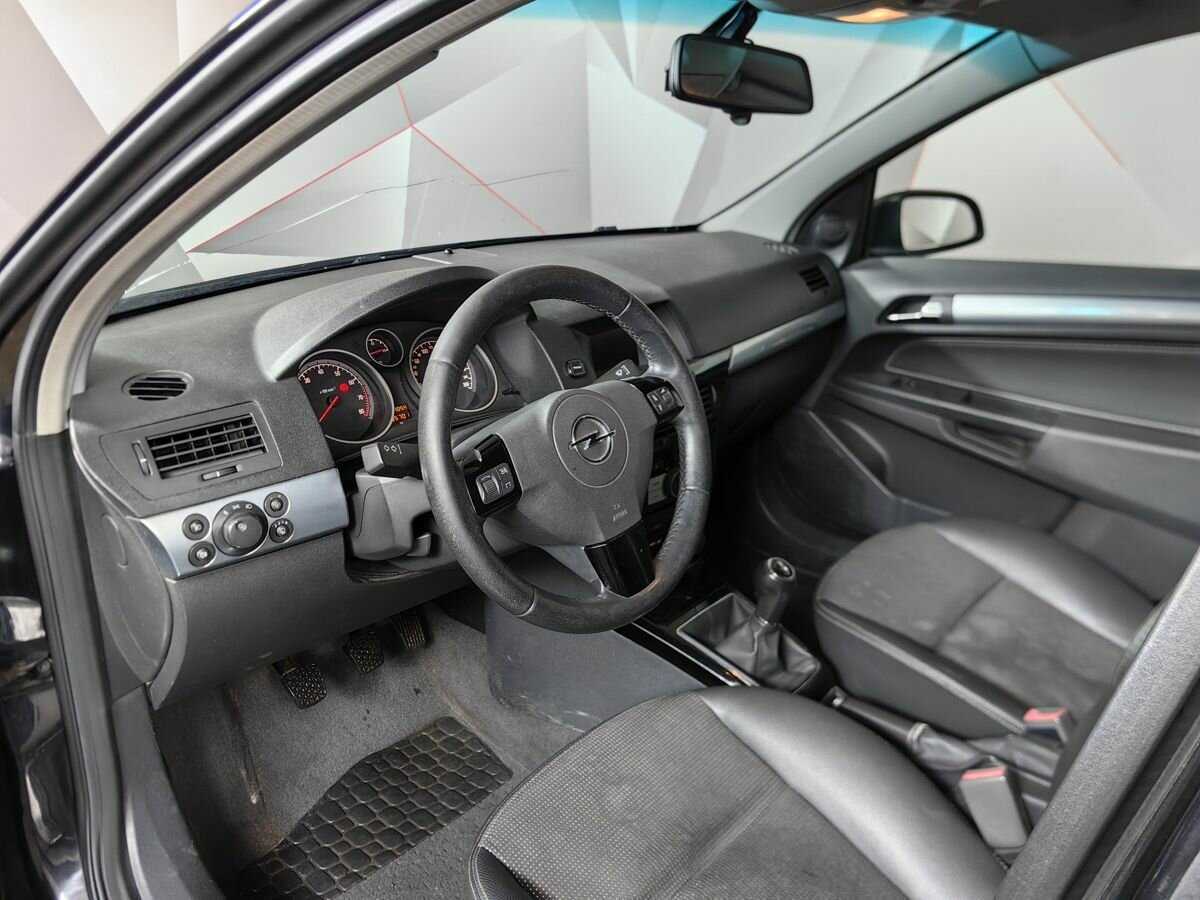 Opel Astra с пробегом — 2008 год. Фото: #10