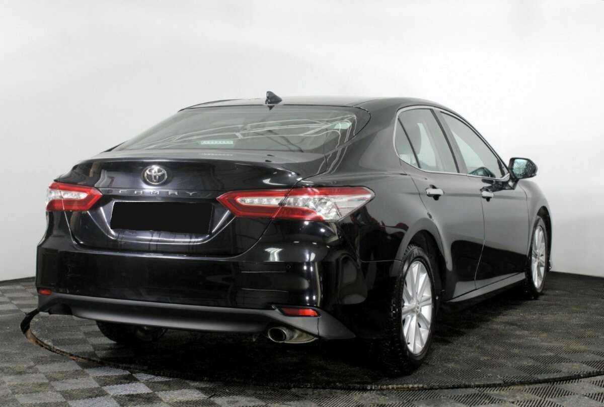 Toyota Camry с пробегом — 2020 год. Фото: #4