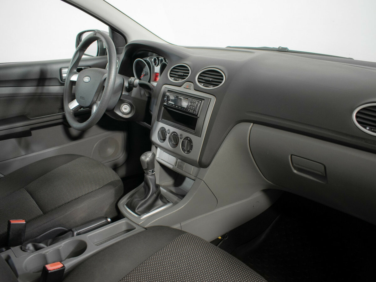 Ford Focus с пробегом — 2011 год. Фото: #8