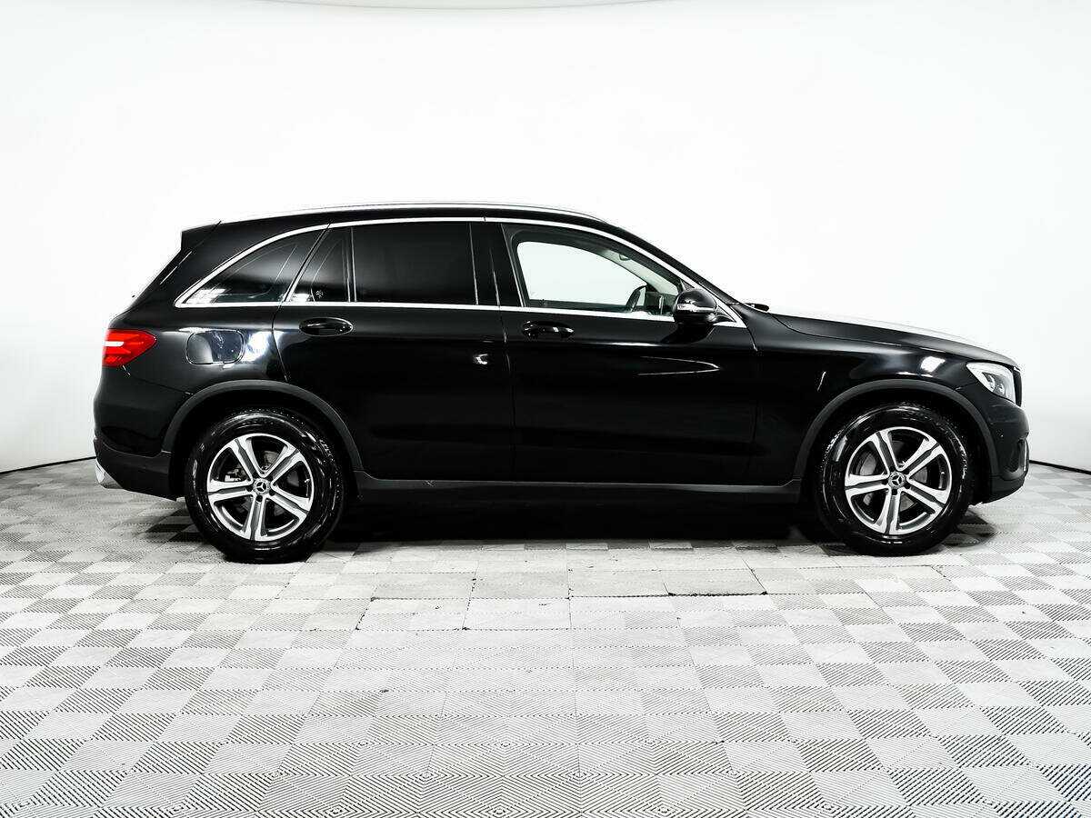 Mercedes-Benz GLC с пробегом — 2016 год. Фото: #3