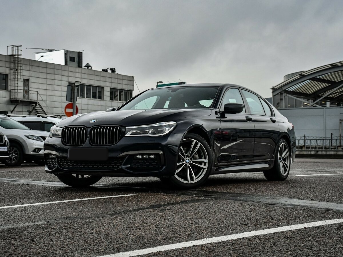 BMW 7 серии с пробегом — 2018 год. Посмотреть фото