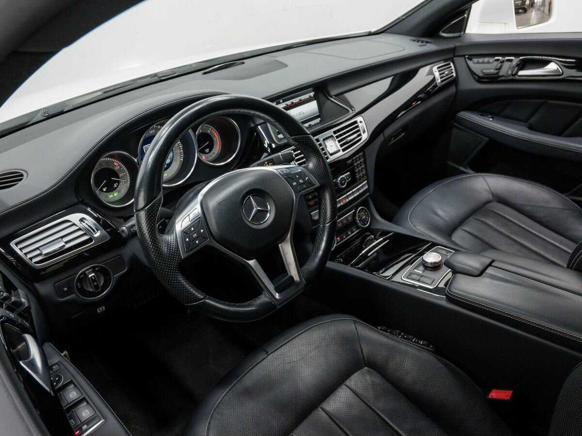 Mercedes-Benz CLS с пробегом — 2014 год. Фото: #12