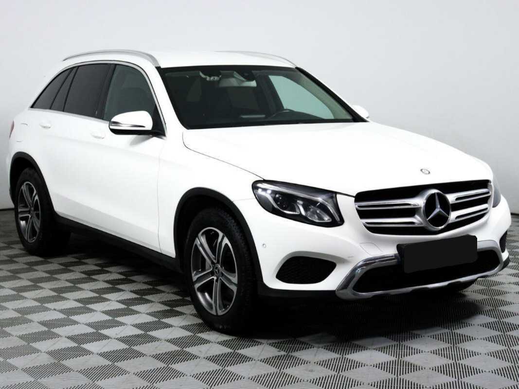 Mercedes-Benz GLC с пробегом — 2017 год. Фото: #2