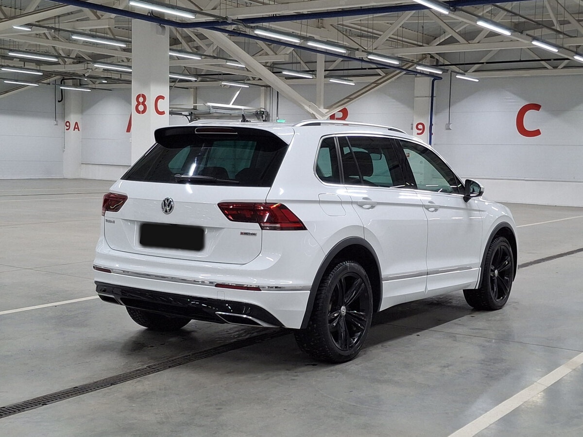 Volkswagen Tiguan с пробегом — 2020 год. Фото: #4