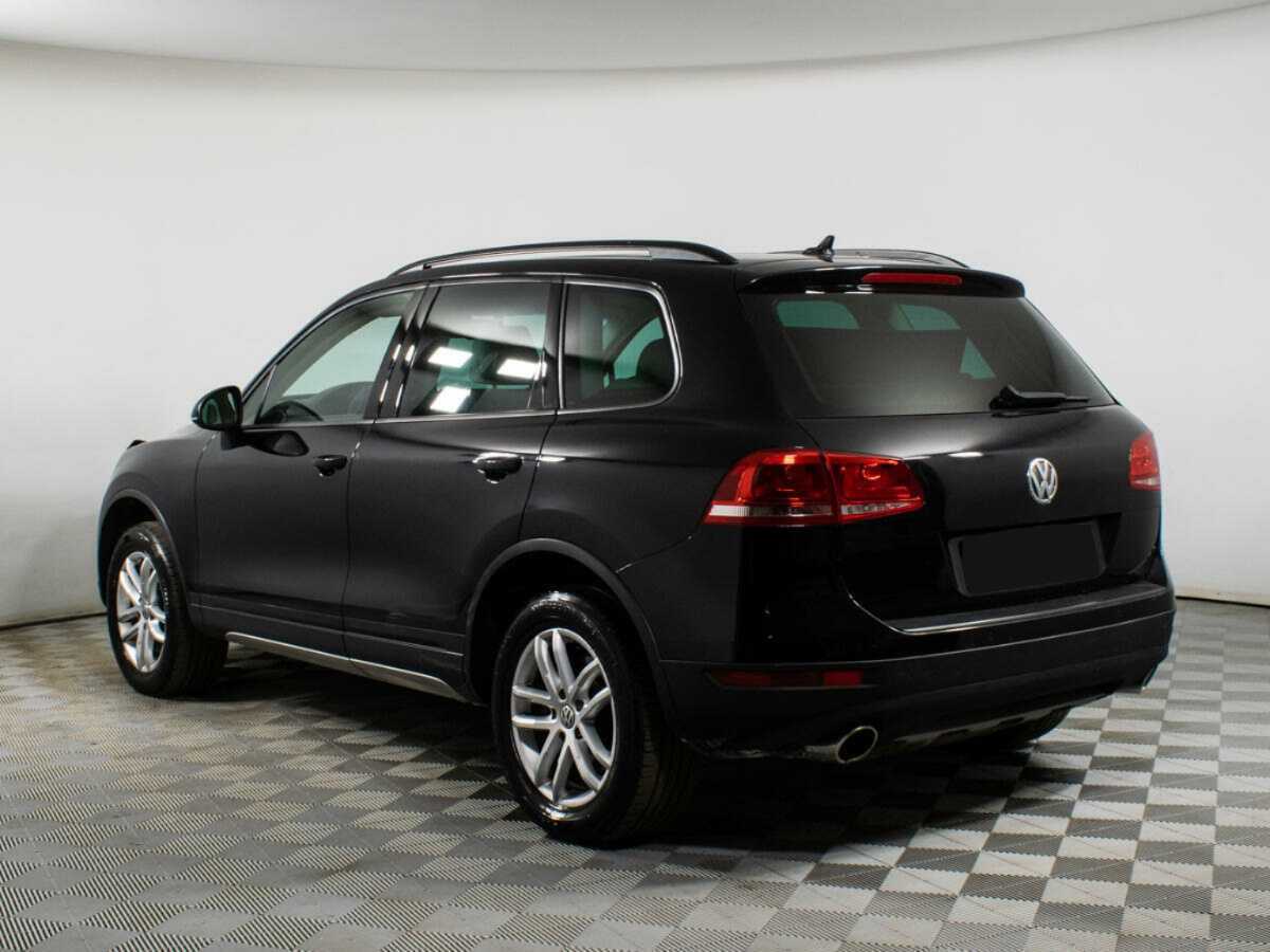 Volkswagen Touareg с пробегом — 2010 год. Фото: #5