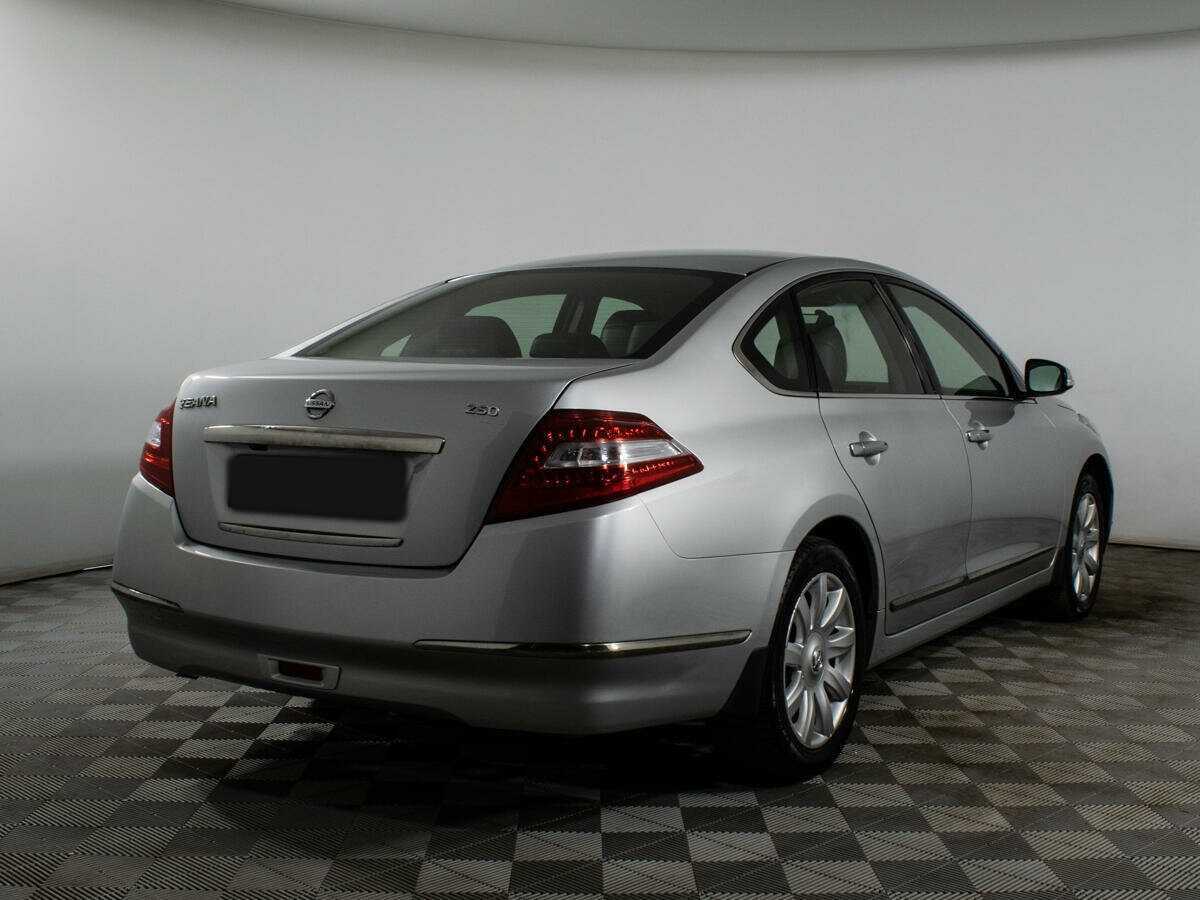 Nissan Teana с пробегом — 2010 год. Фото: #3